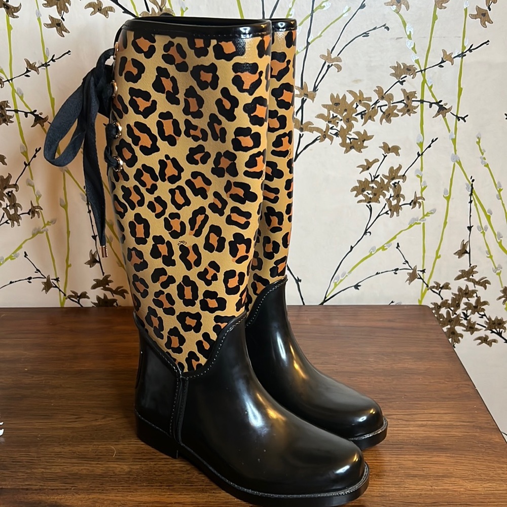 COPY - COACH Leopard Women’s Leopard/Black Rain boots! Size 6. Like new, but no…